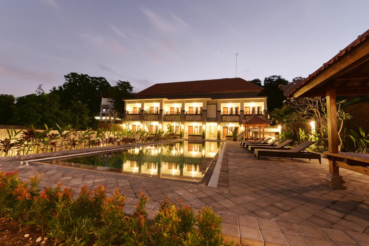 Hotel Le Lima Kuta Lombok Exterior foto